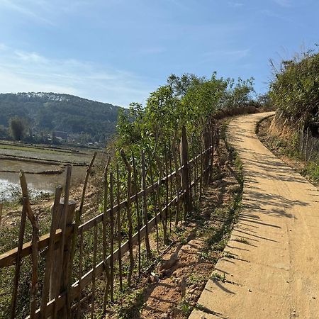 Nha Trong Ban - Homestay Mang Den Kon Von Kla Kültér fotó